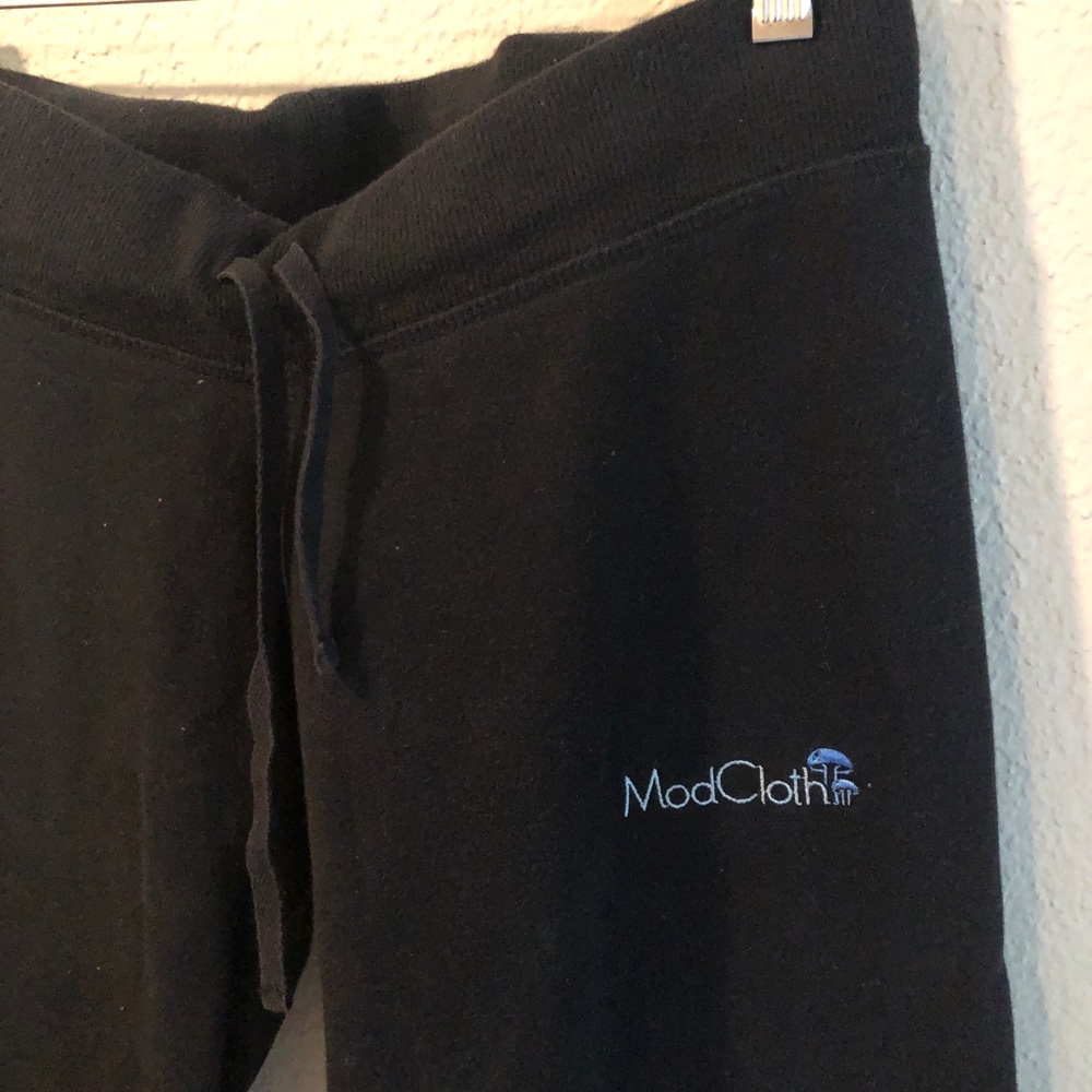 ModCloth logo sweatpants